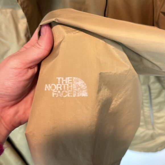 The North Face Coat - Men's XL - Picture 3 of 7